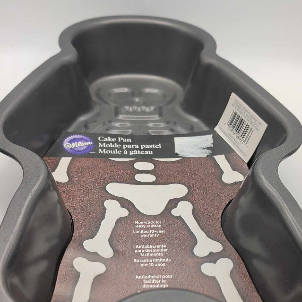 Wilton Gray Skeleton Cake Mold